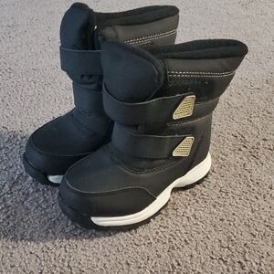 Wonder Nation Black Snow Boots for Kids